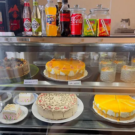 Cafe Huvila ホステル *