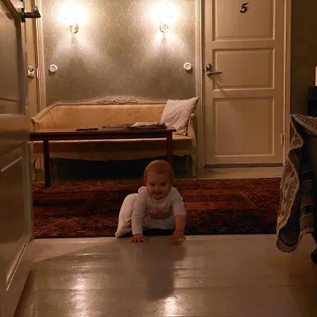 فندق مبيت وإفطار Cafe أولو