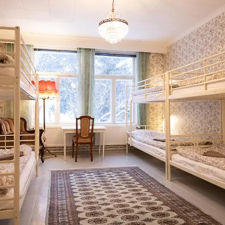 Cafe Bed & Breakfast